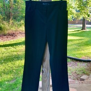 7th Avenue Business Pants. Size 6 Tall. Black.